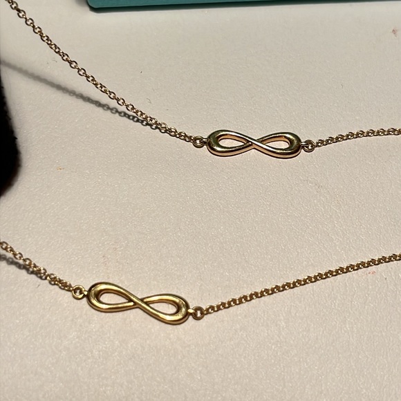 🎡HP🎡 TIFFANY Infiniti Yellow Gold Women Necklace - Picture 9 of 11